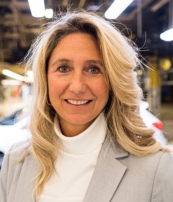 Sarah Glenn wurde zur Direktorin der Ford-Basis Charlois in Deutschland ernannt