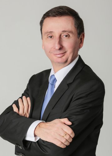 Christophe Rollet, DG de Point S, juge déplacé l'appel au "sur-travail" du Medef