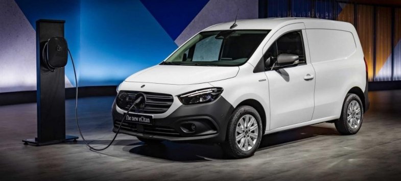Mercedes-Benz France vise une croissance à deux chiffres de ses ventes d'utilitaires en 2022 et 2023