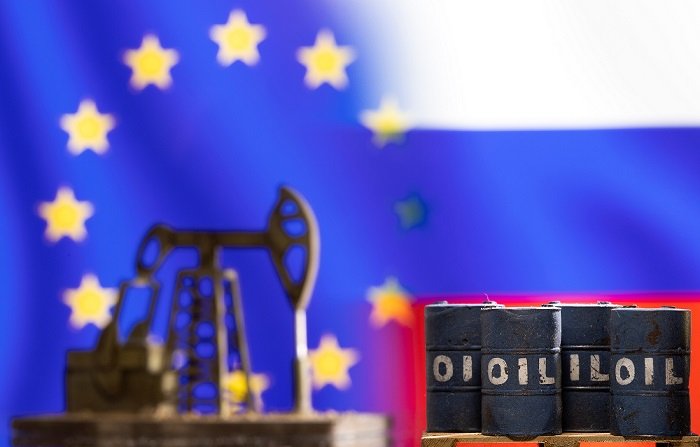 Bruxelles prépare des "sanctions intelligentes" contre Moscou sur les importations de pétrole
