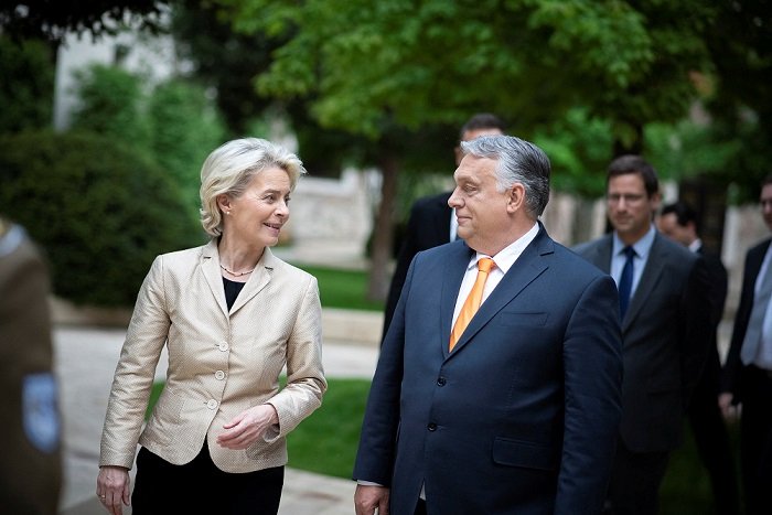 Embargo sur le pétrole russe : Budapest veut exempter les livraisons par oléoduc