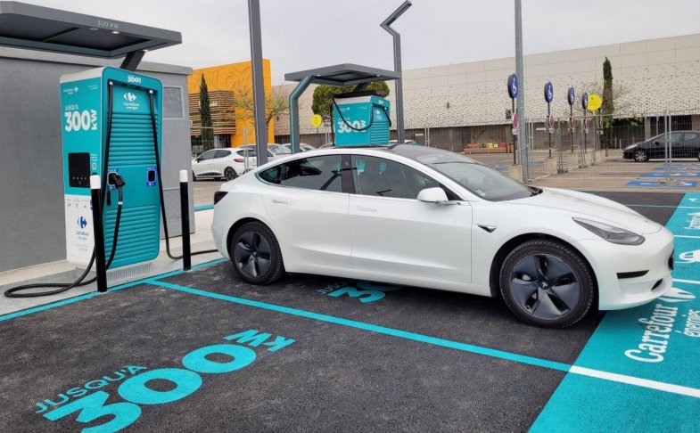 Bornes de recharge rapide : Allego mise sur une méthode d'assemblage innovante en France