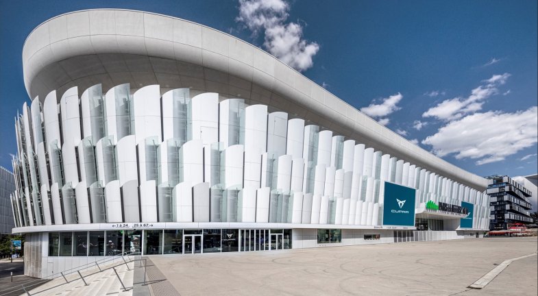 LS Group inaugure un city store Cupra au Paris La Défense Arena