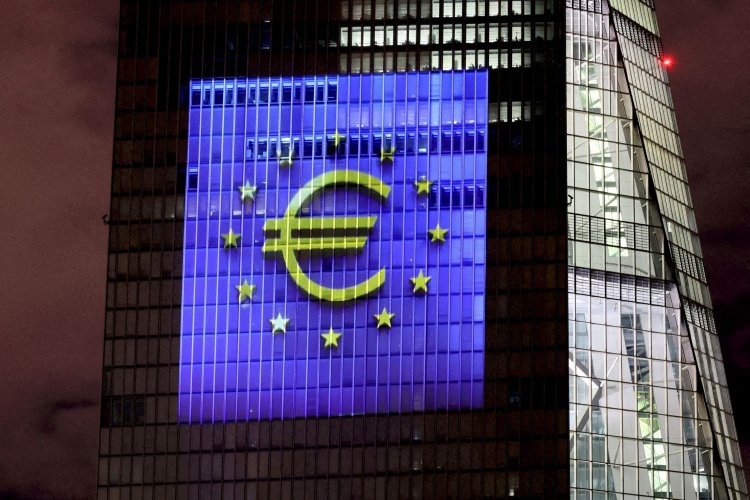La dépréciation de l’euro menace le soutien public à la transition écologique et l’industrie automobile