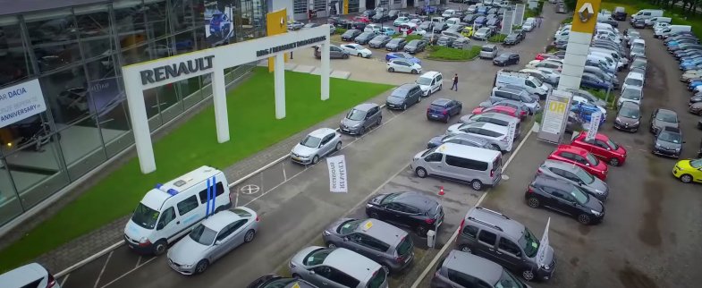 Renault va céder ses filiales de distribution au Belux à Emil Frey