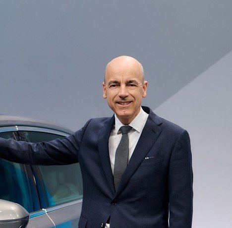 BMW anticipe un bond de ses ventes de voitures électriques en 2023