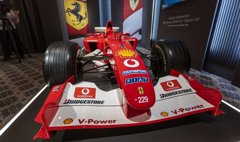 Une Ferrari de F1 de Schumacher vendue près de 15 millions d’euros
