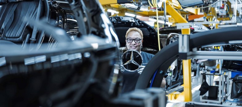 Mercedes-Benz va convertir ses usines de moteurs à l'électrique à partir de 2024