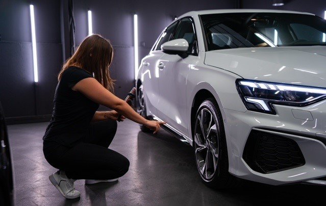 Audi intègre le tchat MeetDeal à ses campagnes de référencement payant