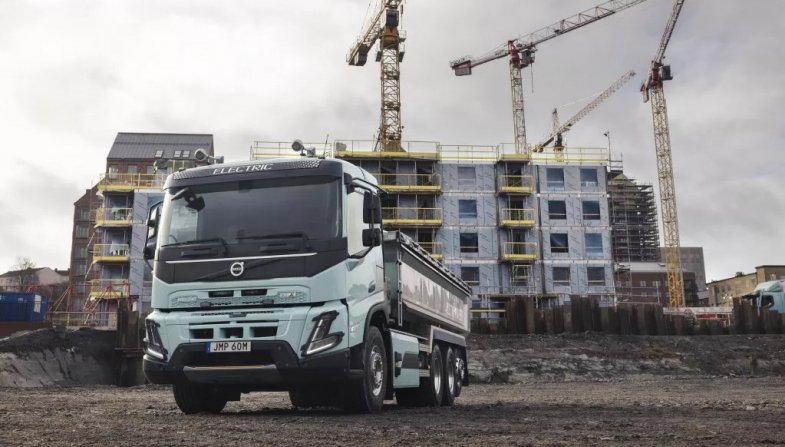 Volvo Trucks va vendre 1.000 camions électriques au cimentier suisse Holcim d’ici 2030