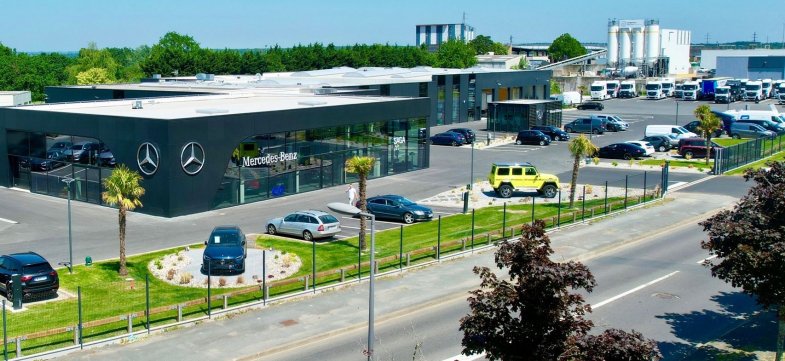 RCM inaugure deux nouvelles concessions Mercedes à Cholet et Béthune