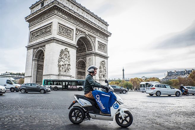 Scooter en autopartage : Pourquoi la Mairie de Paris n'a pas retenu l'offre de Troopy