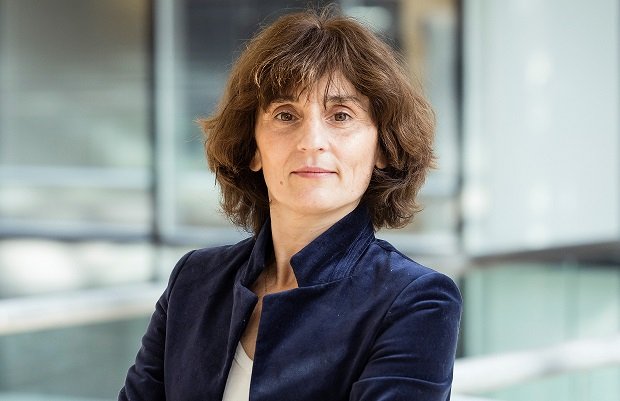 La communication monde de la marque Renault confiée à Hélène Josselin