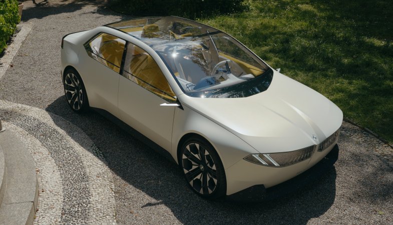 BMW présente sa nouvelle stratégie dans l'électrique au salon de Munich