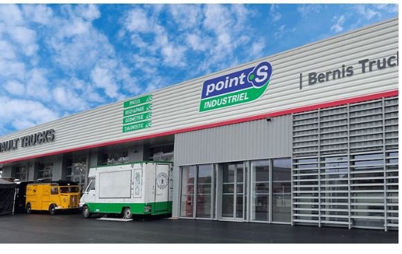 Point S étend son réseau industriel avec le groupe Bernis Trucks