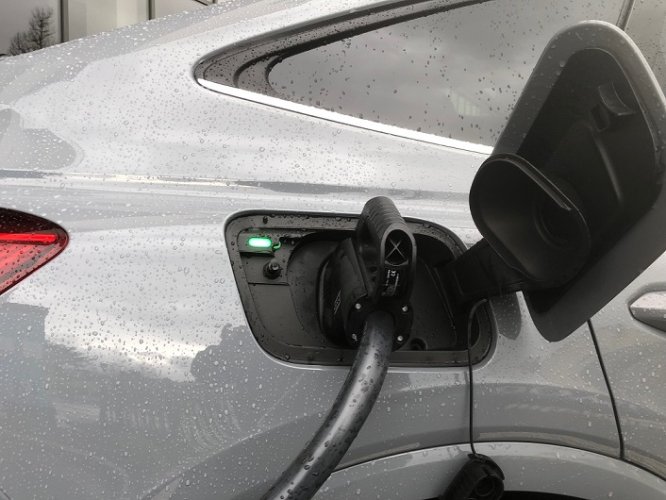 Les véhicules électriques, leurs valeurs résiduelles et les achats des flottes