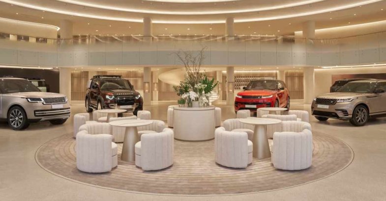 Le groupe Neubauer va ouvrir deux boutiques parisiennes dédiées aux marques Range Rover, Defender et Discovery