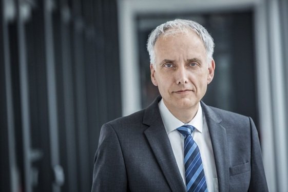 L’ex-Président du directoire de Hella, Rolf Breidenbach nommé Président du conseil de surveillance de ZF Friedrichshafen