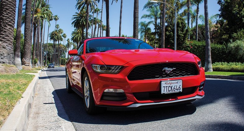 La promesse de taxes américaines punitives déroute partenaires commerciaux et constructeurs