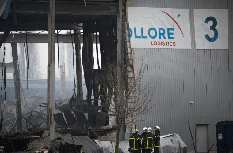 Les batteries au lithium seraient à l'origine de l'incendie de l’entrepôt rouennais de Bolloré