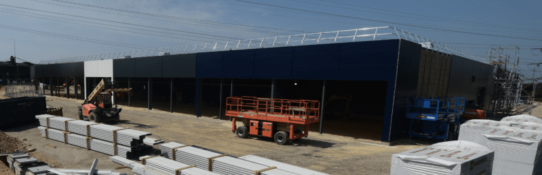 La concession Renault d’Osny renaît de ses cendres