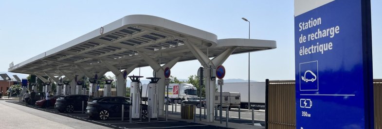 Les trajets sur autoroute ne font plus peur aux voitures électriques