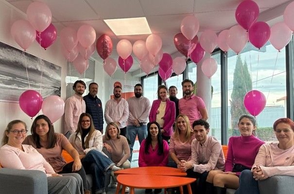 VPN France avec "Octobre Rose" soutient la recherche contre le cancer