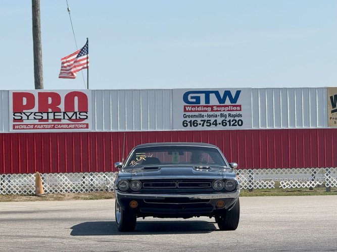 La demande américaine s’essouffle avec des VN dépassant 50.000 dollars