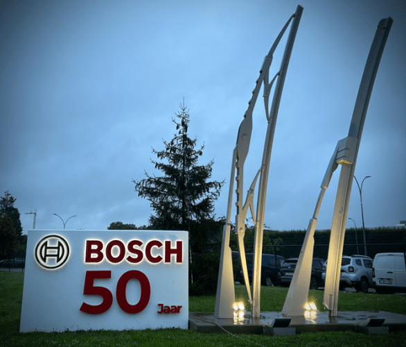 Bosch révèle le process complexe de fabrication de ses balais d’essuie-glace