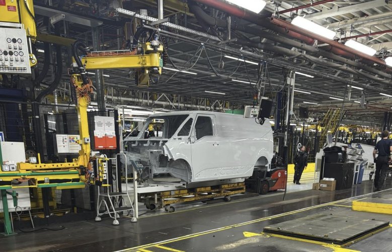 Renault Group reprend 100% de Flexis, Volvo Trucks redevient client