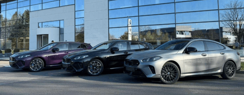 BMW offre des voitures à dix écoles de mécanique