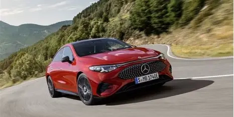 Mercedes-Benz confirme ses prévisions pour 2026 mais garde un oeil sur le conflit au Moyen-Orient