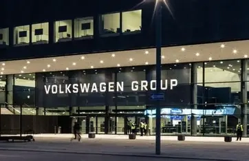 Volkswagen s'enfonce dans la crise et veut tailler encore dans ses coûts