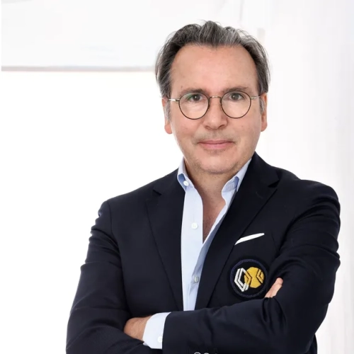 Arnaud Belloni quitte Renault après cinq ans de transformation de la marque