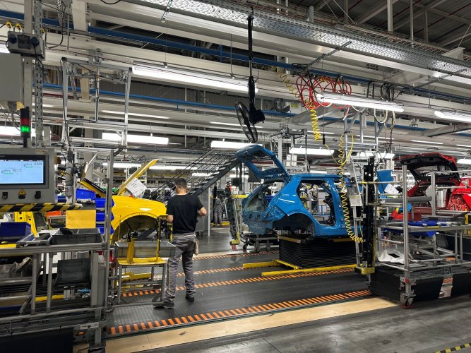 Renault recrute plus de 350 intérimaires pour accompagner la montée en cadence de Douai