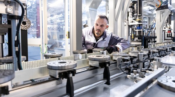 L'usine Stellantis de Trémery ajoute une troisième taille de moteurs électriques à sa production