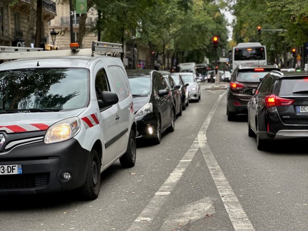 Baisse des émissions de CO2 des voitures : l’angle mort du parc et les idées de l’AME