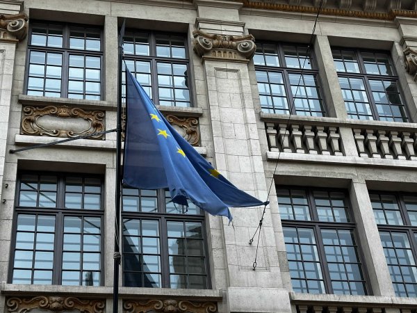 Fin du thermique en 2035 : une position de négociation de la France pour obtenir des obligations de contenu local ?