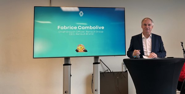 Renault : la stratégie électrique commence à porter ses fruits, portée par la R5, la R4 monte en puissance