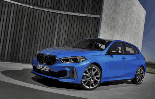 Titine is watching you