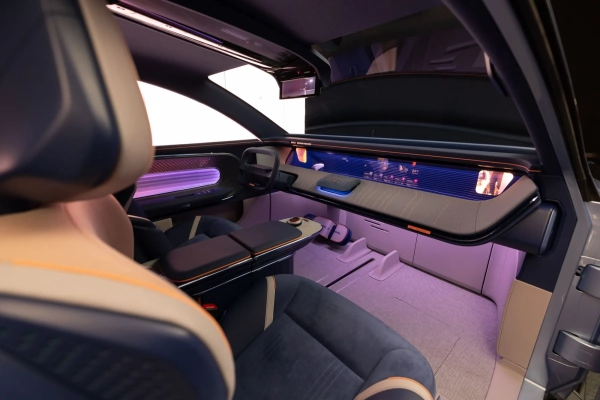 Forvia vend sa division d'aménagements intérieurs à un fonds américain