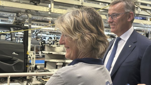 Peugeot veut tourner la page de l'obsession des coûts pour celle de la création de valeur