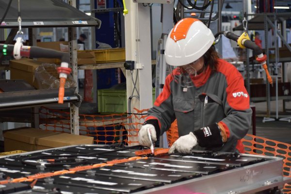 Stellantis Rennes, entre élection, baisse de cadence et questions sur l'arrivée de Dongfeng