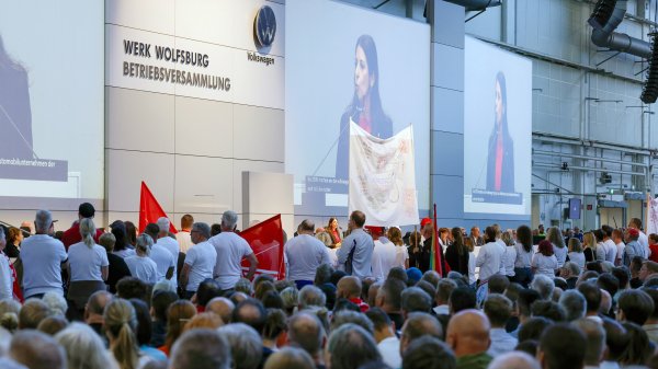 Et si les salariés de Volkswagen obtenaient de leur management qu’il privilégie les volumes sur un marché européen protégé ?