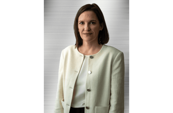 Stephanie Hartgrove, un profil américain à la tête de la communication de Stellantis