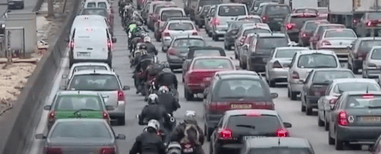 Deux-roues : un bilan "décevant" pour l’expérimentation de remontée de files