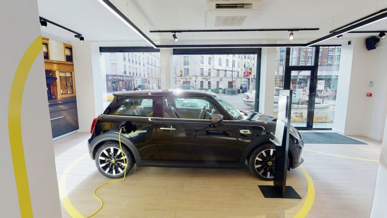 Un corner Mini dédié à l’électrique chez Charles Pozzi