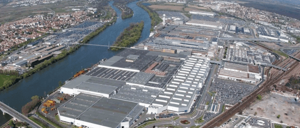 Stellantis sonne la fin de la production de voitures sur son site historique de Poissy après 2028